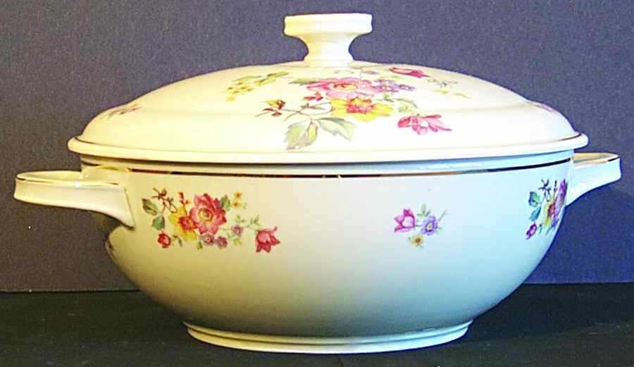 JOH326 Round Covered Vegetable by Johann Haviland-1