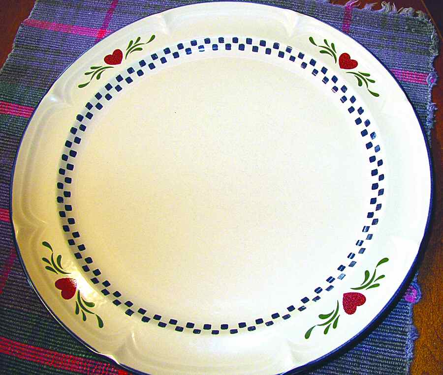 Hearts and Vines Dinner Plate by Japan-1