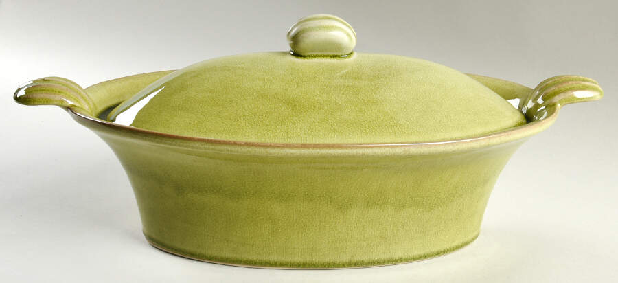 Tanga Tilleul Avocado Green 2 Quart Oval Covered Casserole by Jars-France-1