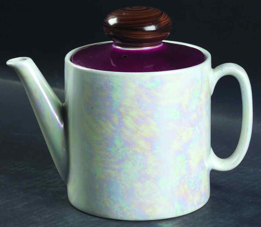 R8361 Teapot & Lid by Japan-1