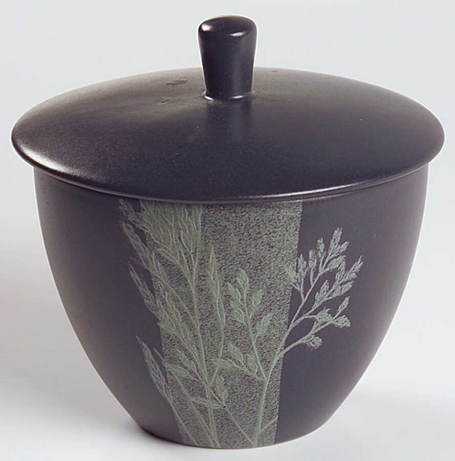 Moonglade Sugar Bowl & Lid by Johnson Brothers-1