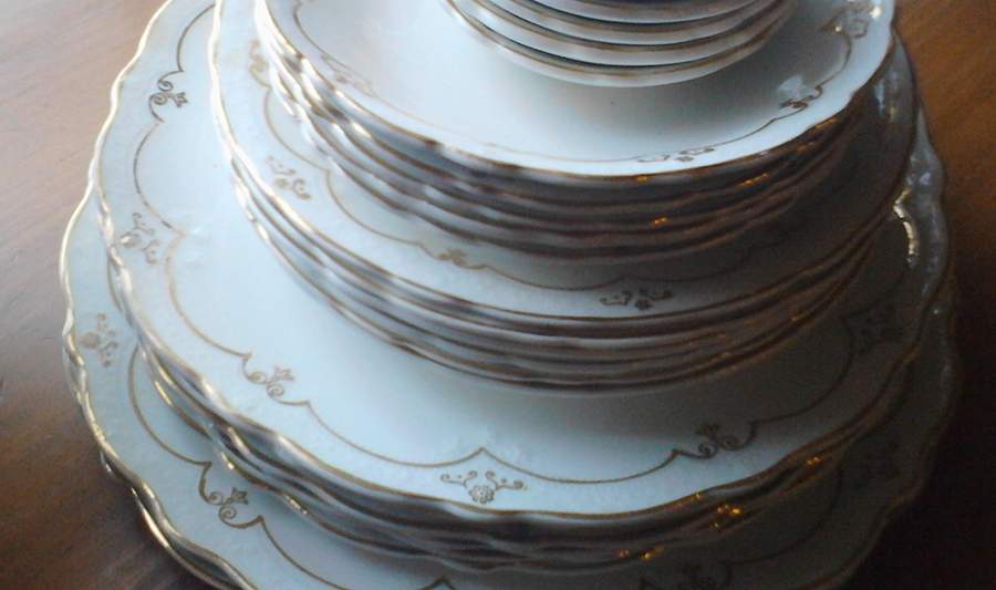 JB885 Dinner Plate by Johnson Brothers-1