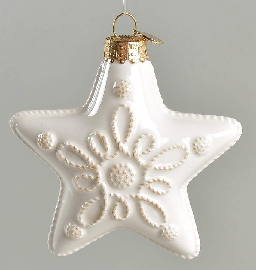 Berry and Thread Whitewash Ornament by Juliska Ceramics-1