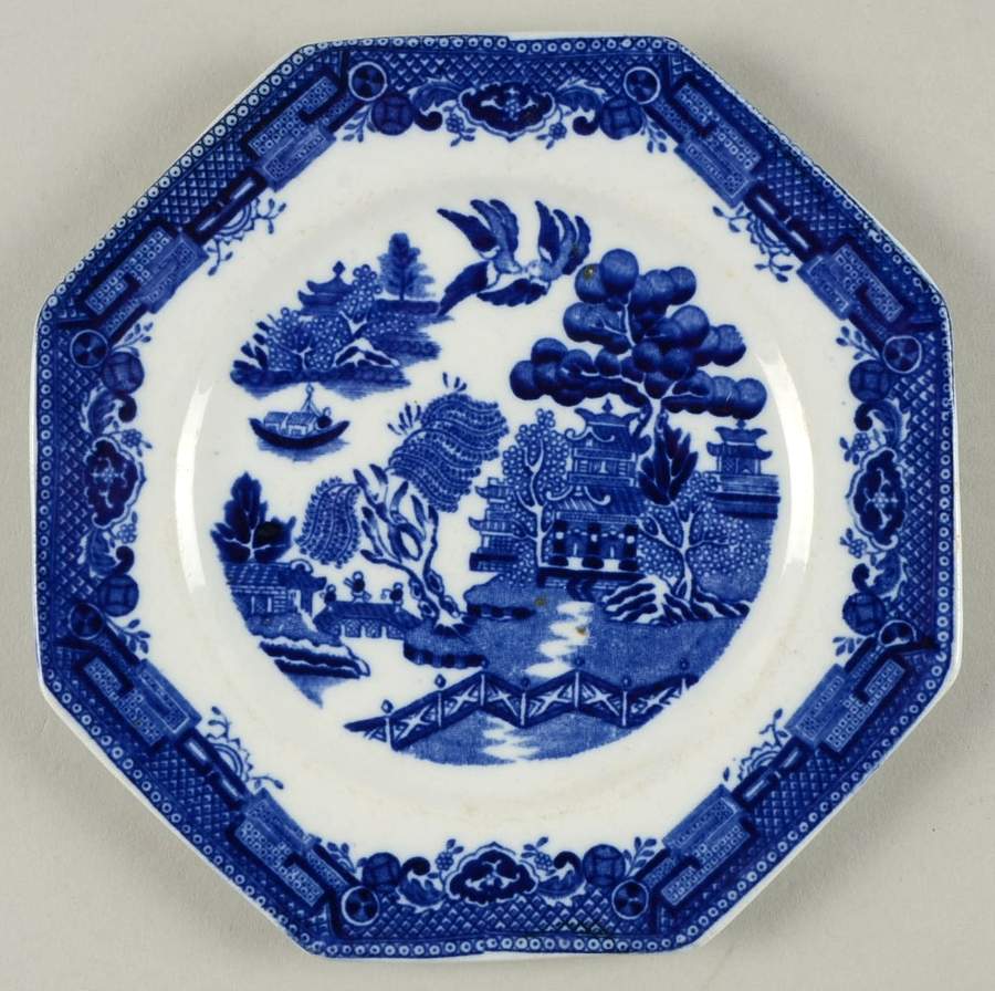 Blue Willow Octagonal Bread & Butter Plate by John Tams-1