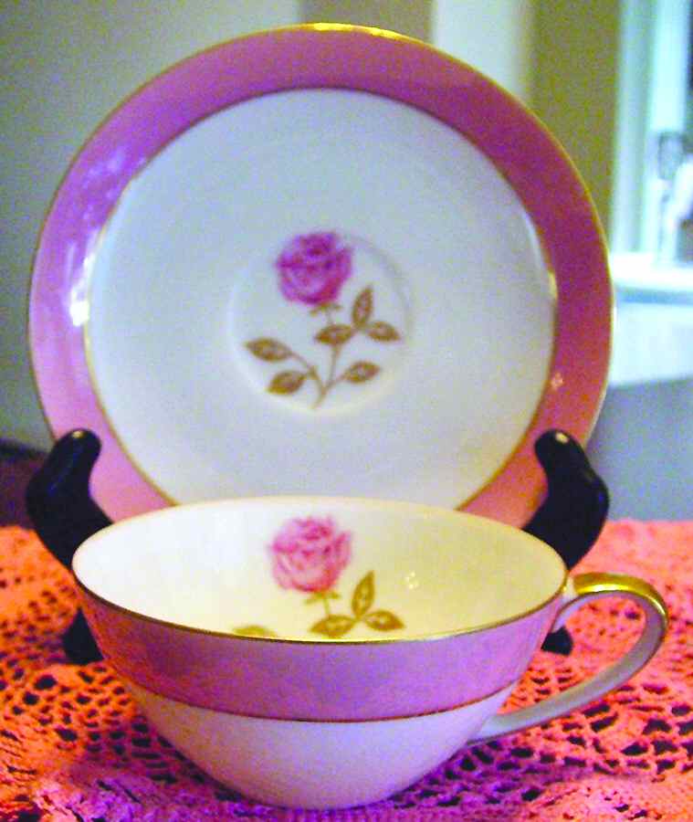 JYO68 Flat Cup & Saucer Set by Jyoto-1