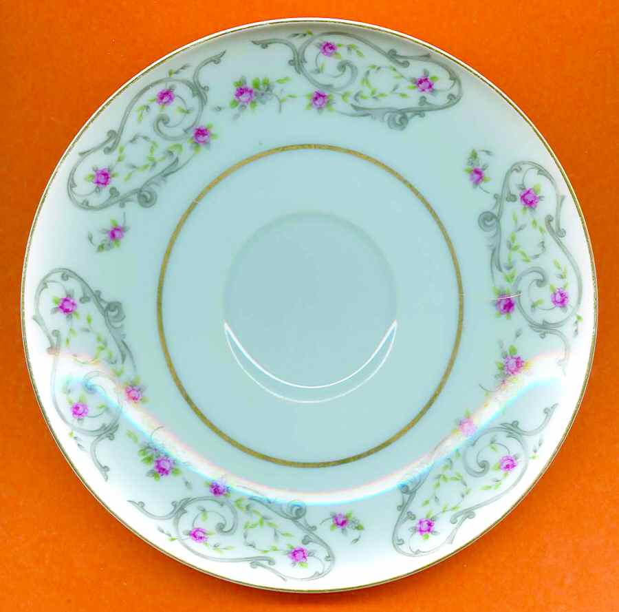 780 Saucer by Jyoto-1