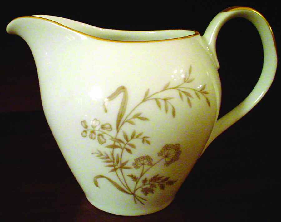 JOH341 Creamer by Johann Haviland-1