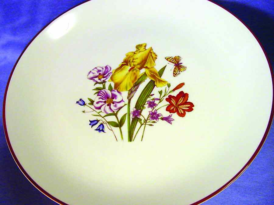 JKW39 Dinner Plate by JKW Bavaria-1