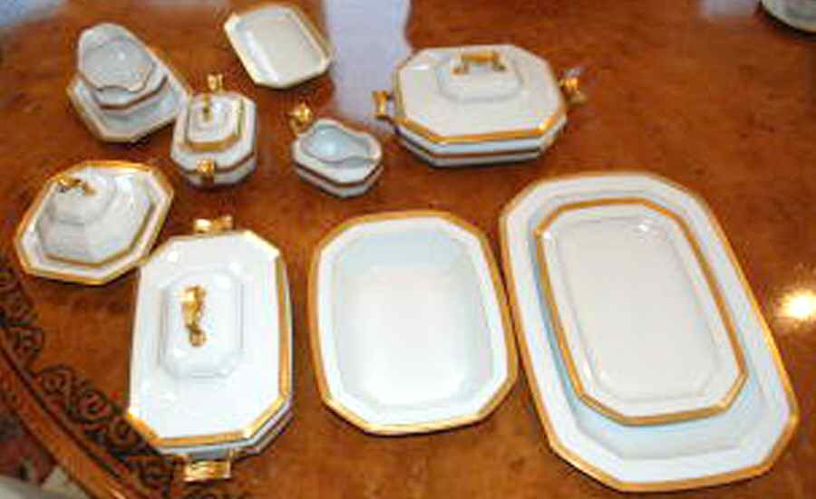 JOH346 14" Oval Serving Platter by Johann Haviland-1