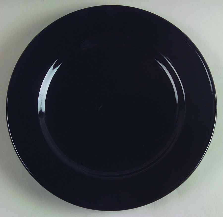 Chateau Black Dinner Plate by JCPenney-1