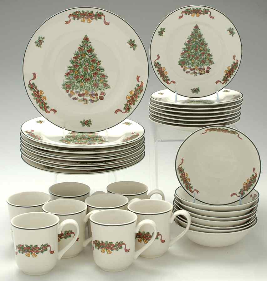 Victorian Christmas ("England 1883") 32 Piece Set by Johnson Brothers-1