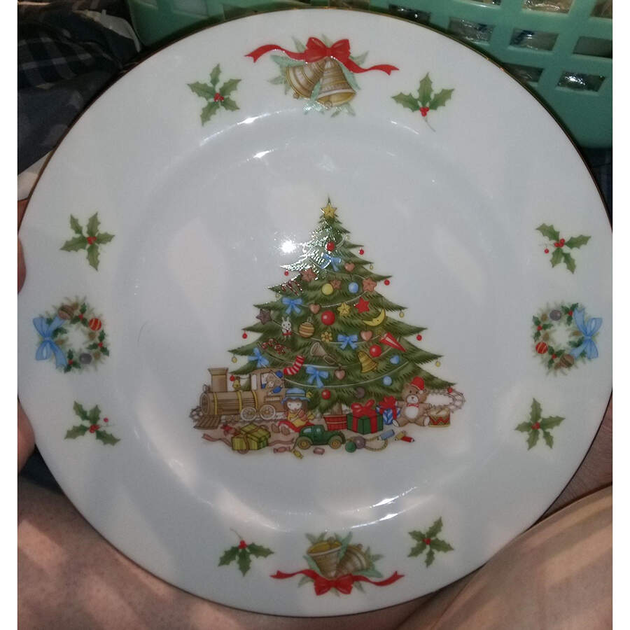 Country Christmas Collection Dinner Plate by Jay Import-1
