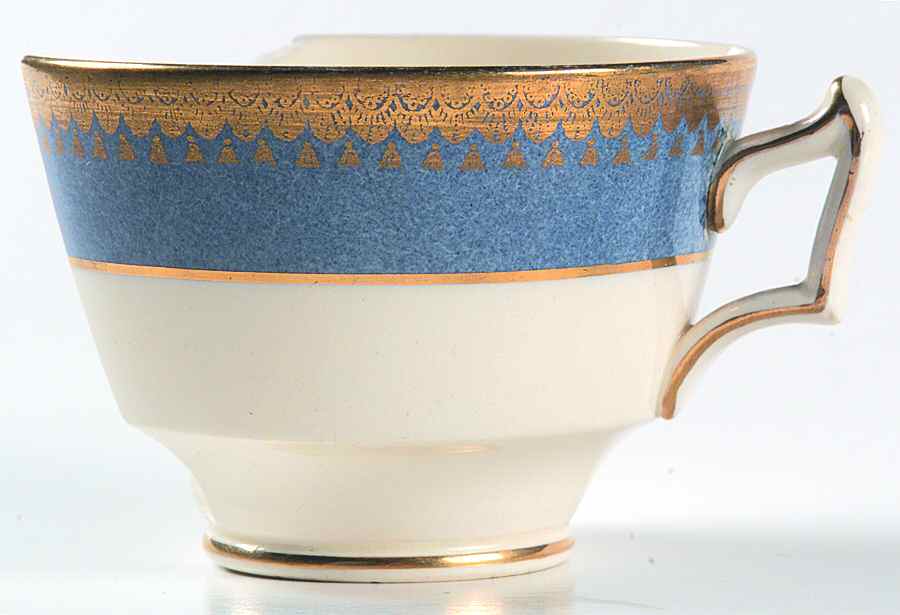 24221 Footed Cup by George Jones & Sons-1