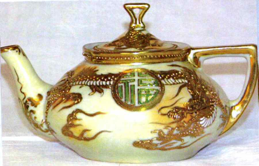 JAP671 Mini Teapot & Lid by Japan-1