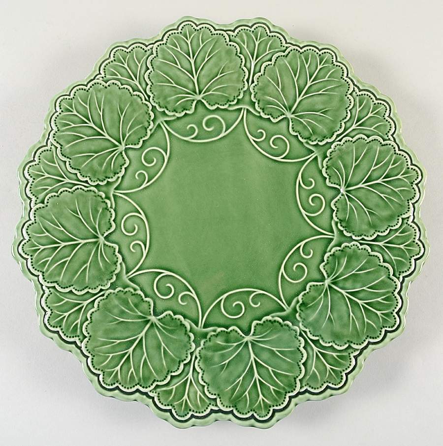 Green Leaf Majolica 13" Chop Plate (Round Platter) by Jay Willfred-1