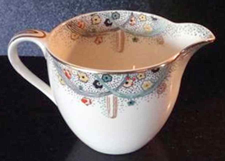 Les Fountaines Creamer by Johnson Brothers-1