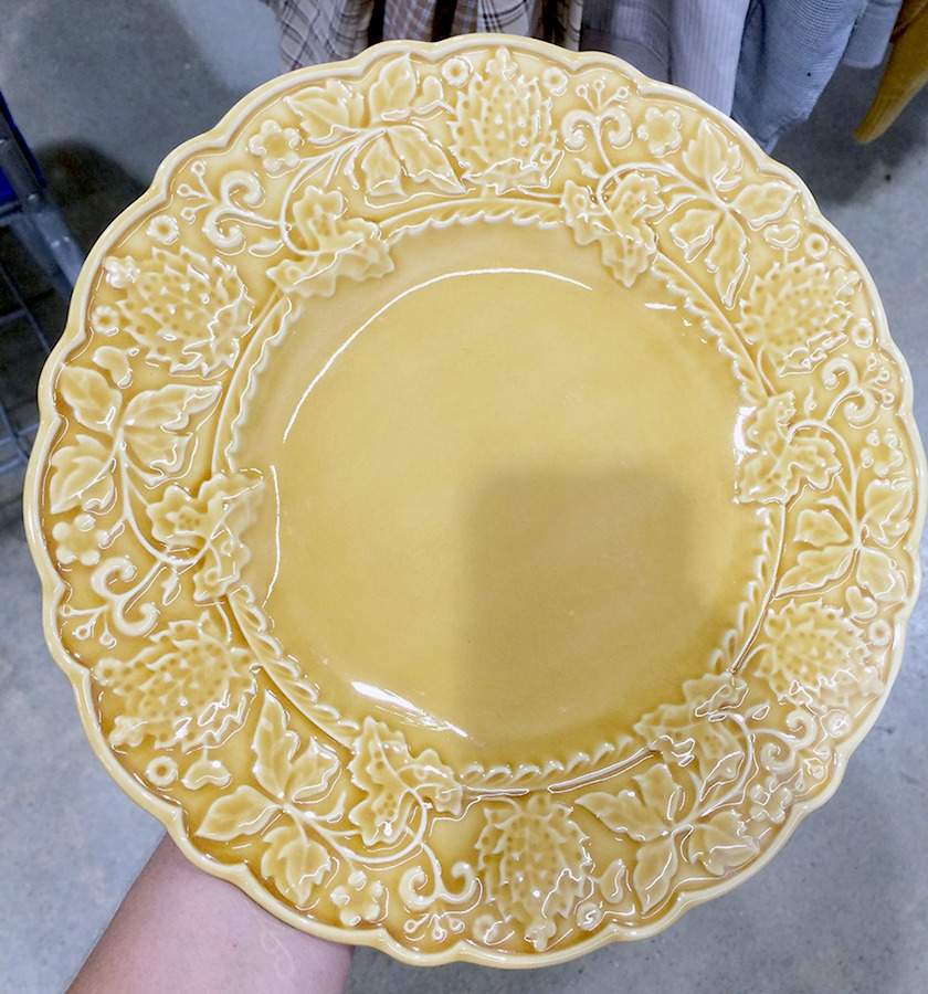 Honey Dinner Plate by Jay Willfred-1