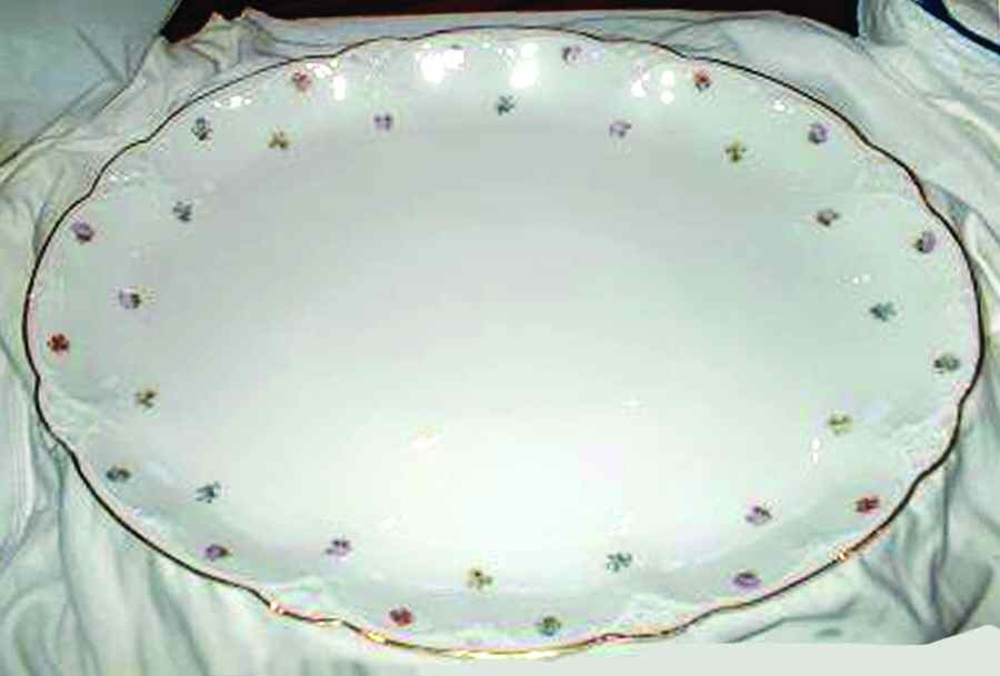 JOH356 14" Oval Serving Platter by Johann Haviland-1