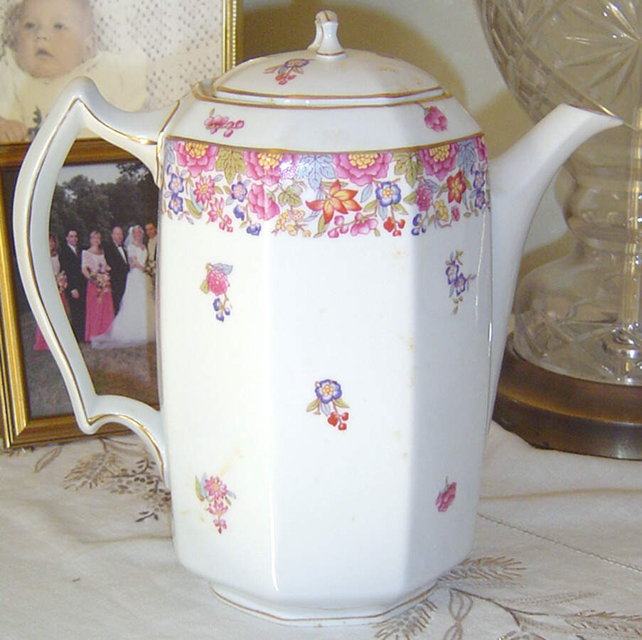 1423 Coffee Pot & Lid by Johann Haviland-1