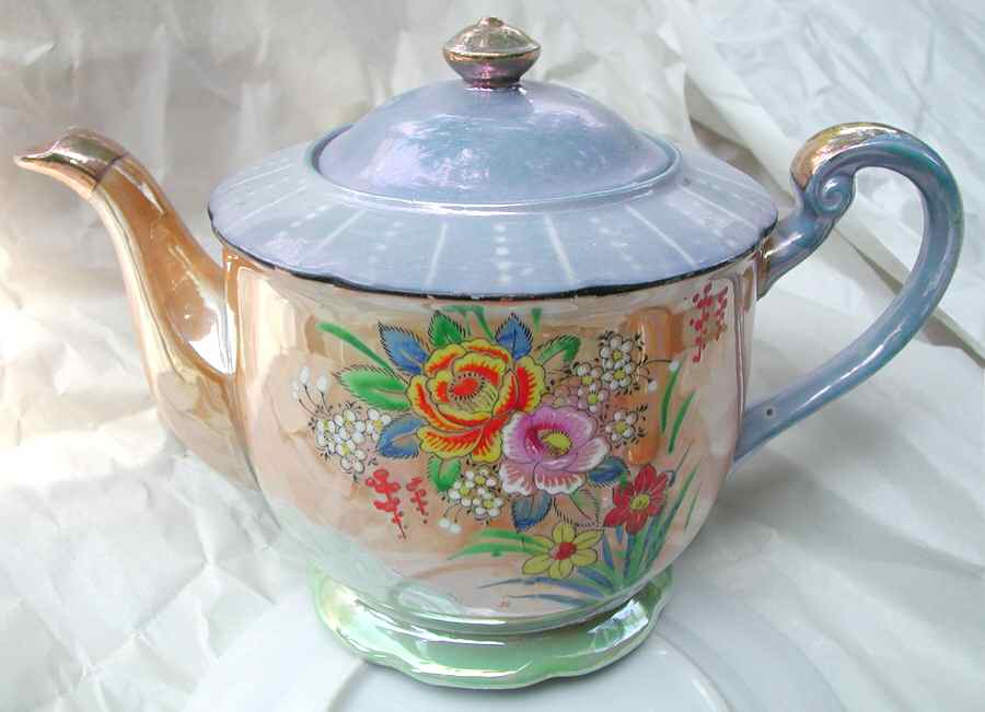 JAP725 Teapot & Lid by Japan-1