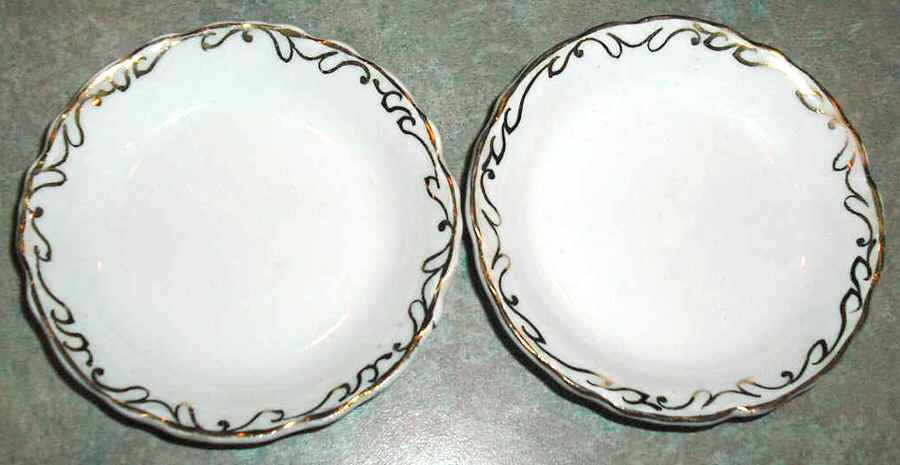 JB976 Fruit/Dessert (Sauce) Bowl by Johnson Brothers-1