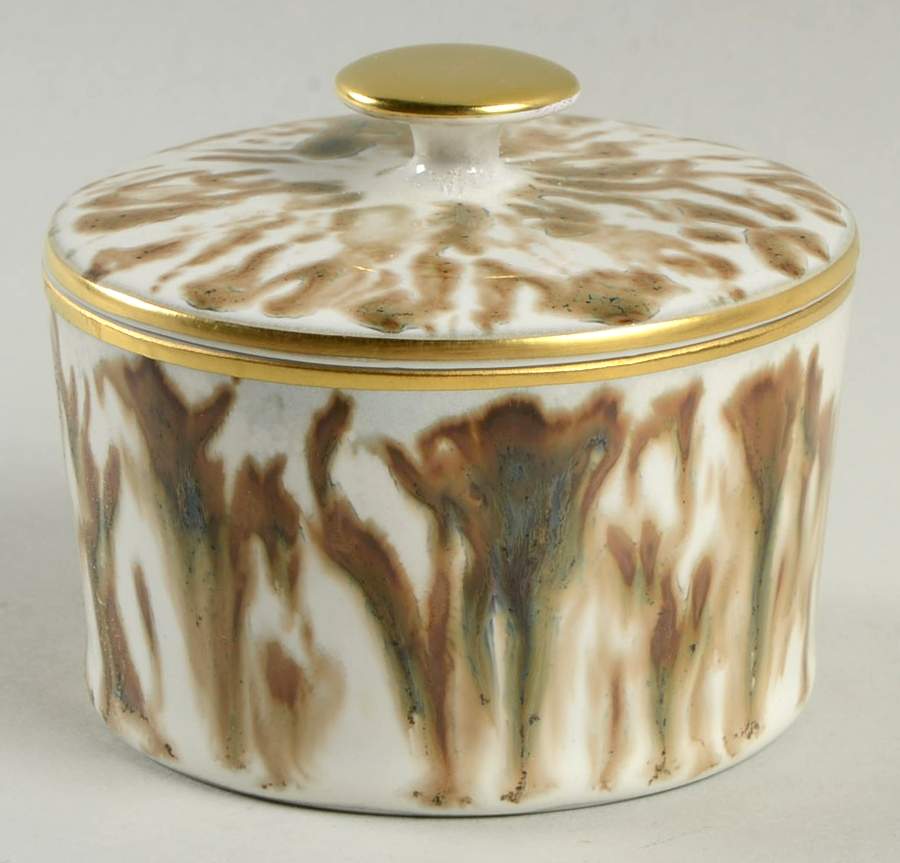 Cream Scale (Gold Trim) Sugar Bowl & Lid by Jaune de Chrome-1