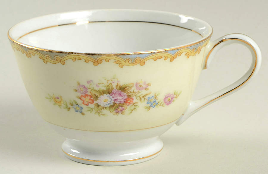 JYO74 Footed Cup by Jyoto-1