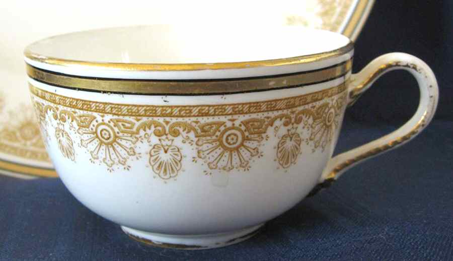 JON79 Flat Cup by George Jones & Sons-1