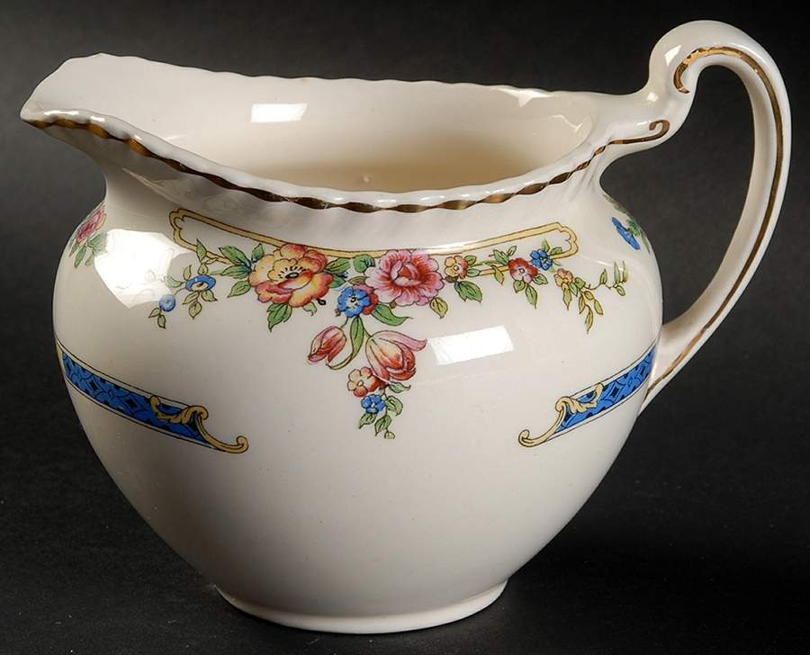 Eastbourne (Old English) Creamer by Johnson Brothers-1