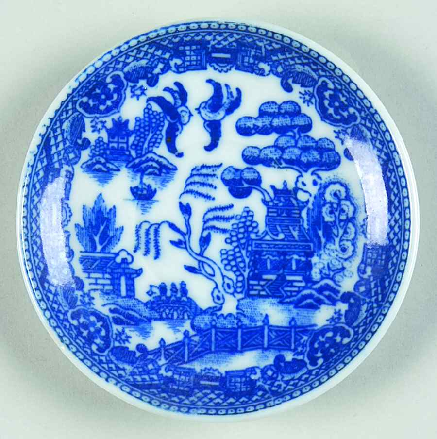 Blue Willow (Child's Set, Made in Japan) Saucer for Flat Toy Cup by Japan-1