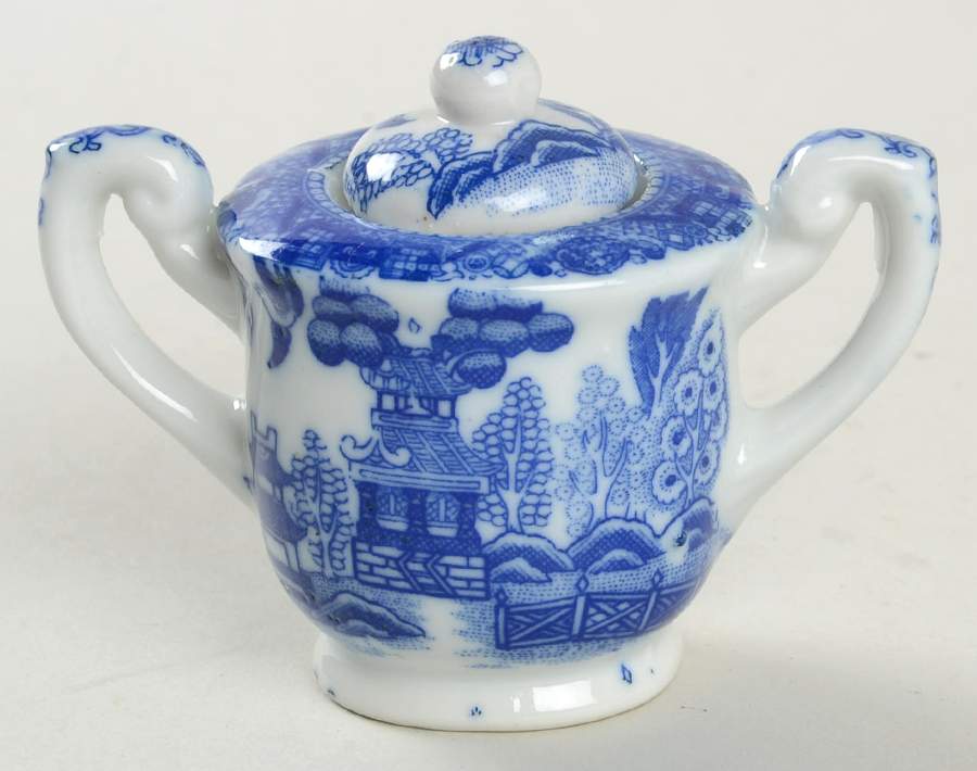 Blue Willow (Child's Set, Made in Japan) Toy Sugar Bowl & Lid by Japan-1