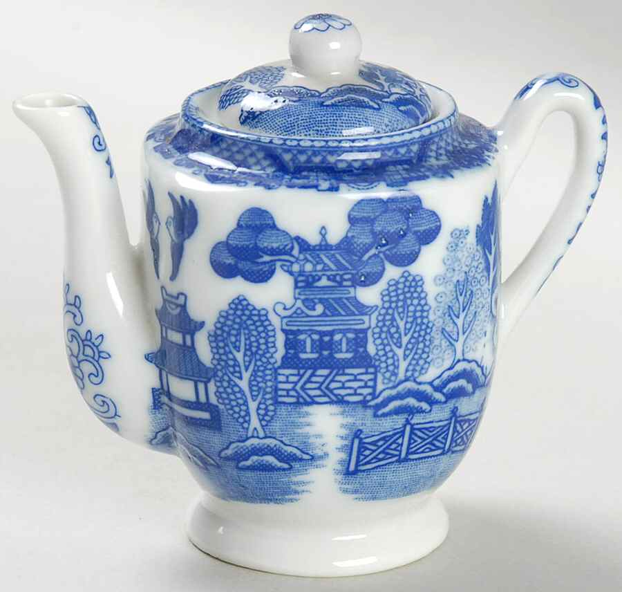 Blue Willow (Child's Set, Made in Japan) Toy Teapot & Lid by Japan-1