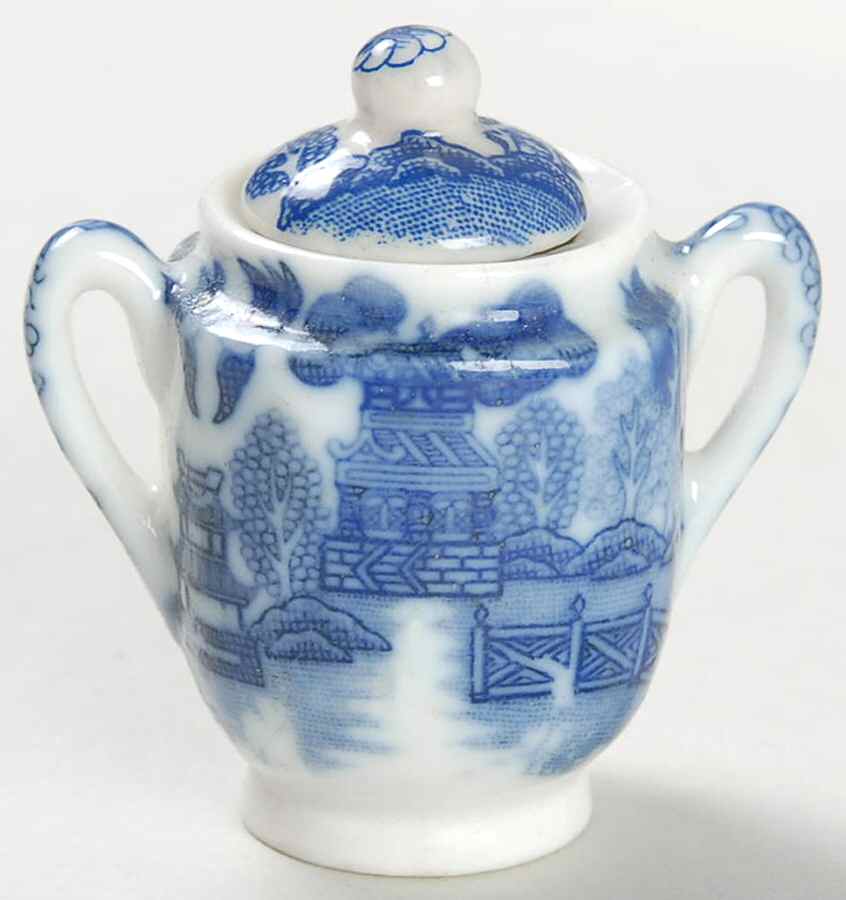 Blue Willow (Child's Set, Made in Japan) Toy Sugar Bowl & Lid by Japan-1