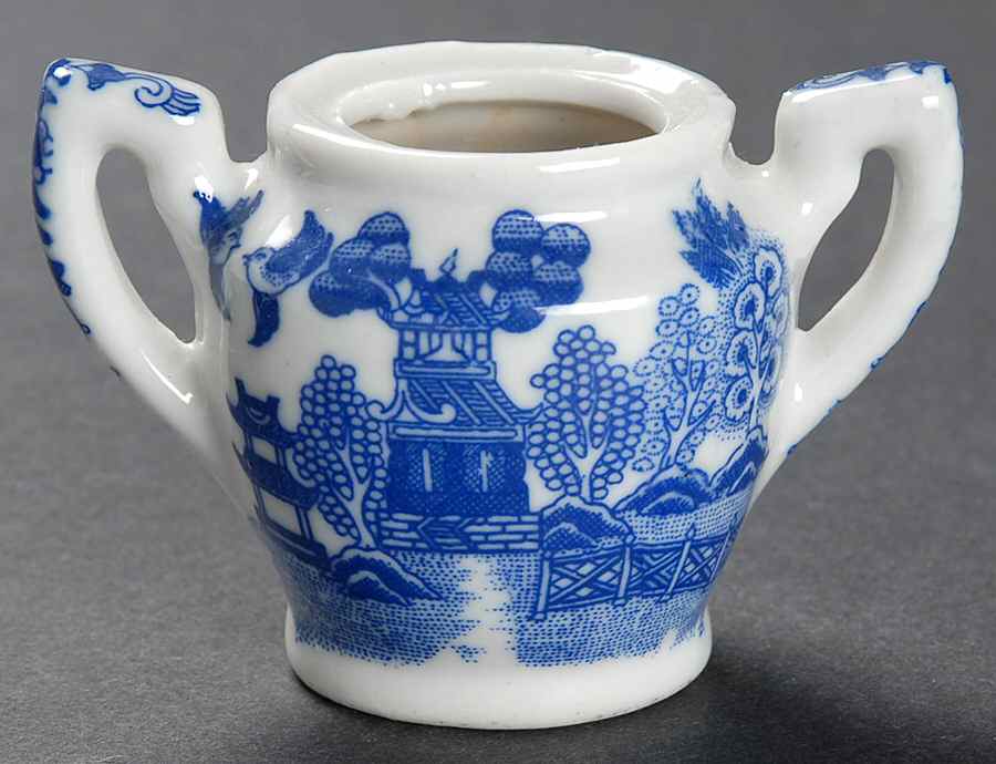 Blue Willow (Child's Set, Made in Japan) Toy Sugar Bowl No Lid by Japan-1