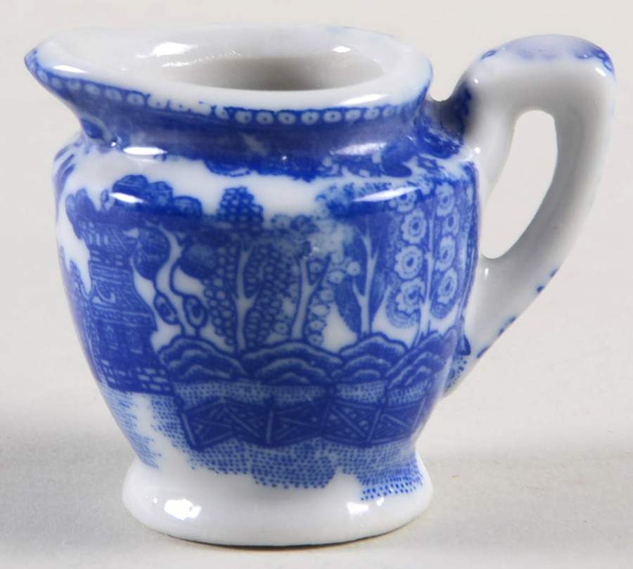 Blue Willow (Child's Set, Made in Japan) Toy Creamer by Japan-1