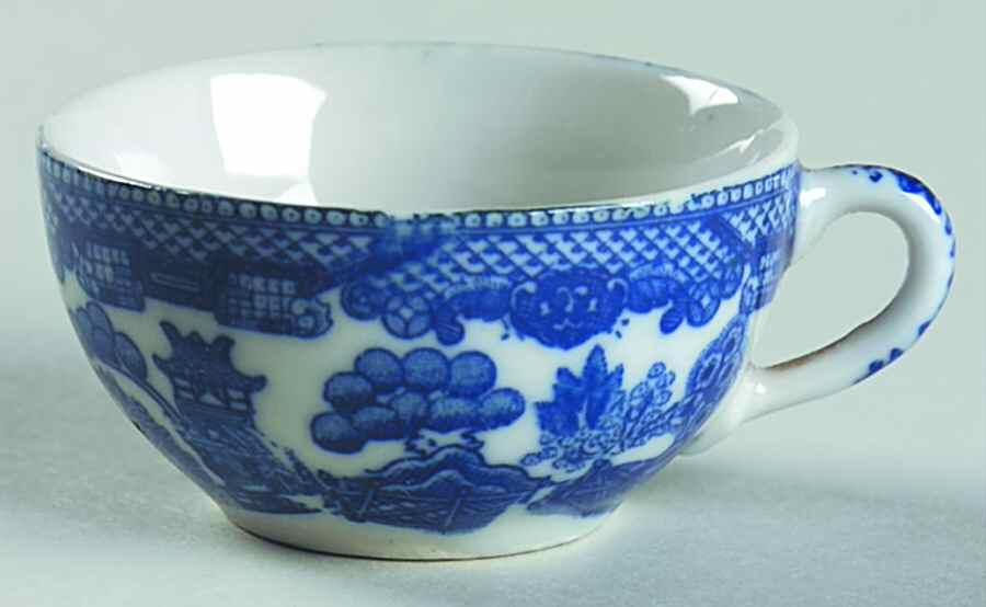 Blue Willow (Child's Set, Occupied Japan) Flat Toy Cup by Japan-1