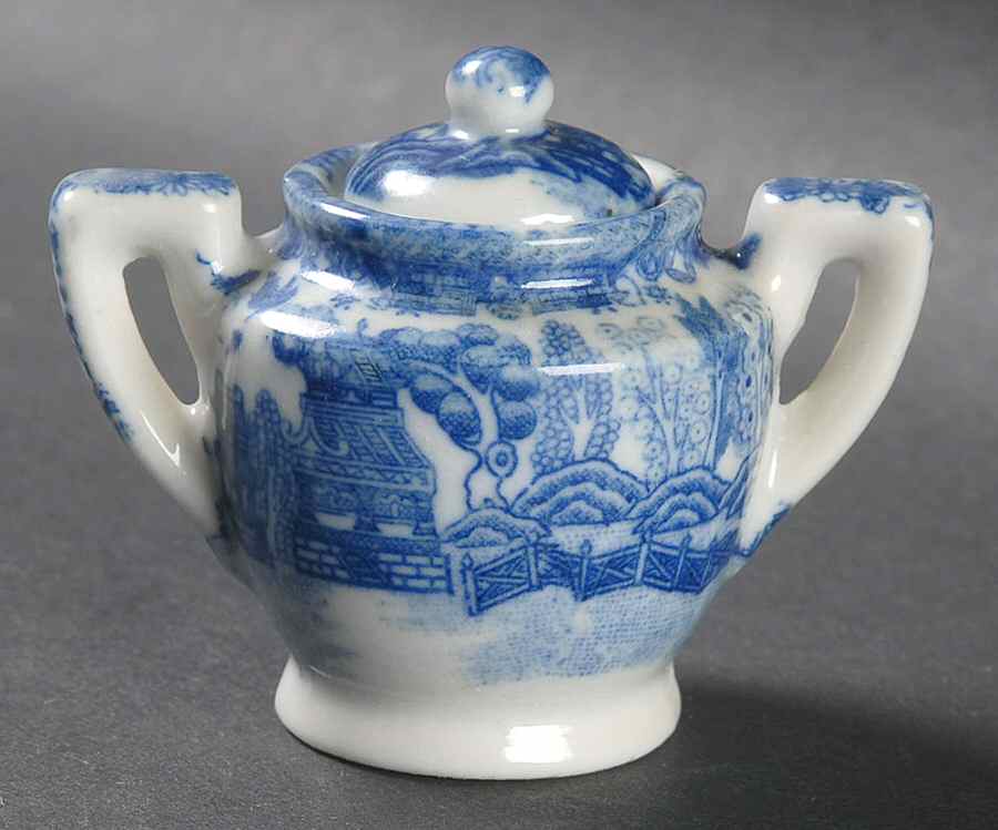 Blue Willow (Child's Set, Occupied Japan) Sugar Bowl & Lid by Japan-1