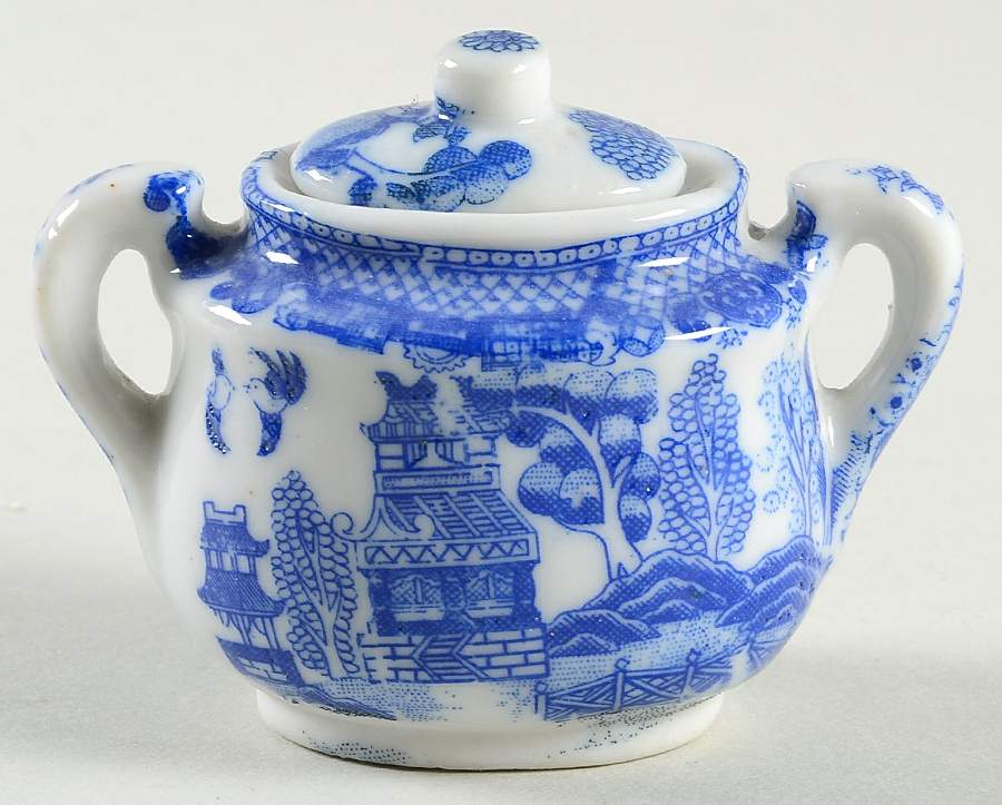 Blue Willow (Child's Set, Occupied Japan) Toy Sugar Bowl & Lid by Japan-1