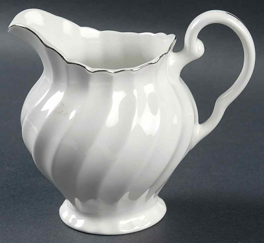 Suffolk Creamer by Johnson Brothers-1