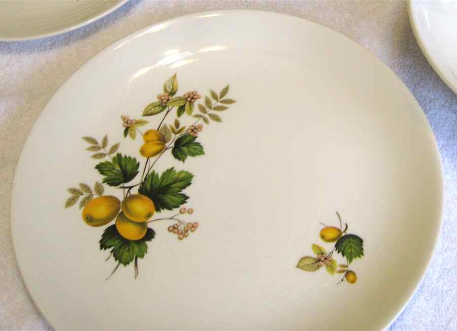 JB990 Dinner Plate by Johnson Brothers-1