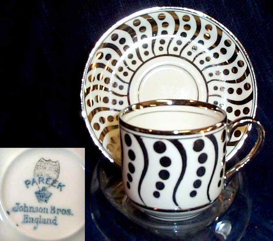 JB991 Flat Demitasse Cup & Saucer Set by Johnson Brothers-1