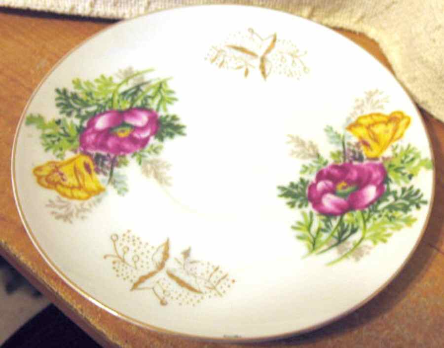 JAP774 Saucer by Japan-1