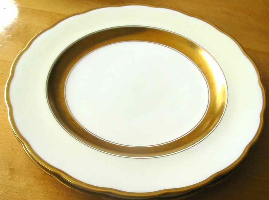 17789-2 Luncheon Plate by George Jones & Sons-1