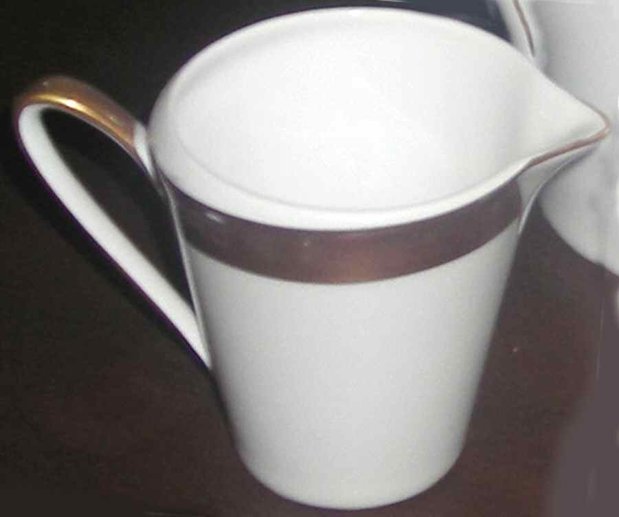 5143 Creamer by Johann Seltmann-1