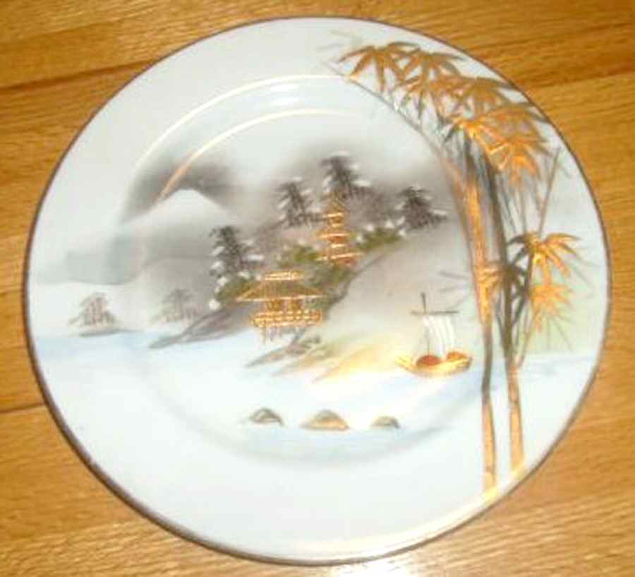 KUT437 Dinner Plate by Kutani-1