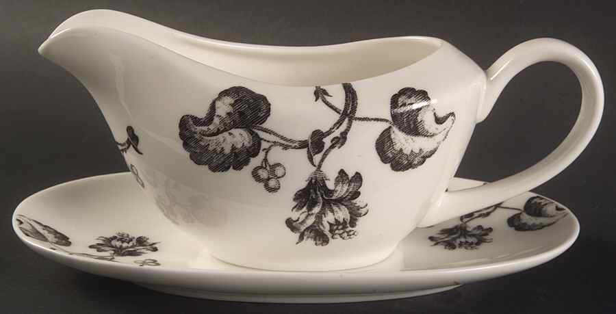 Rococo Gravy Boat & Underplate by Johnson Brothers-1