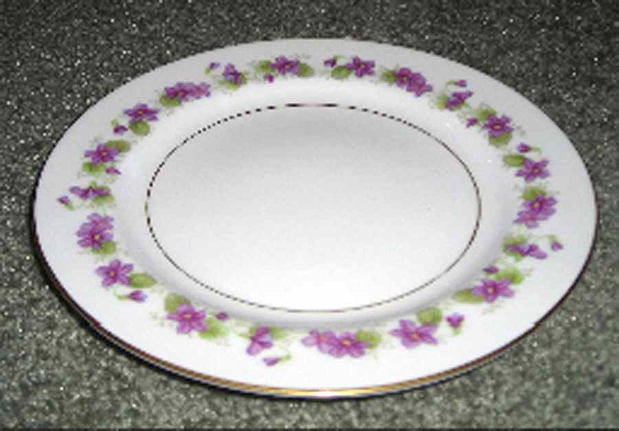 Vera1 Dinner Plate by Japan-1
