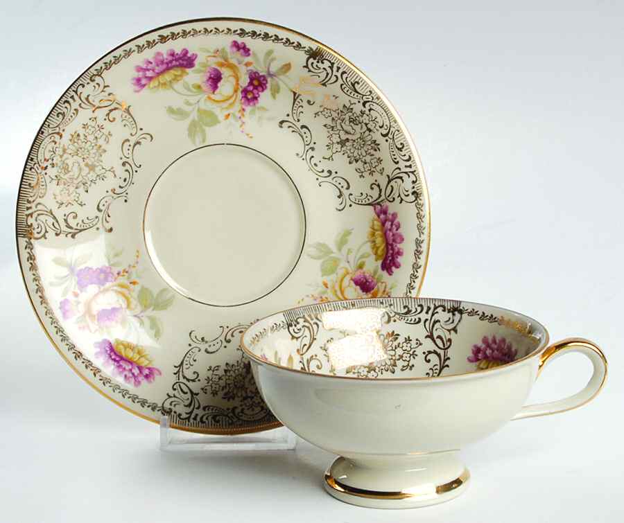 JOE57 Footed Cup & Saucer Set by Johann Seltmann-1