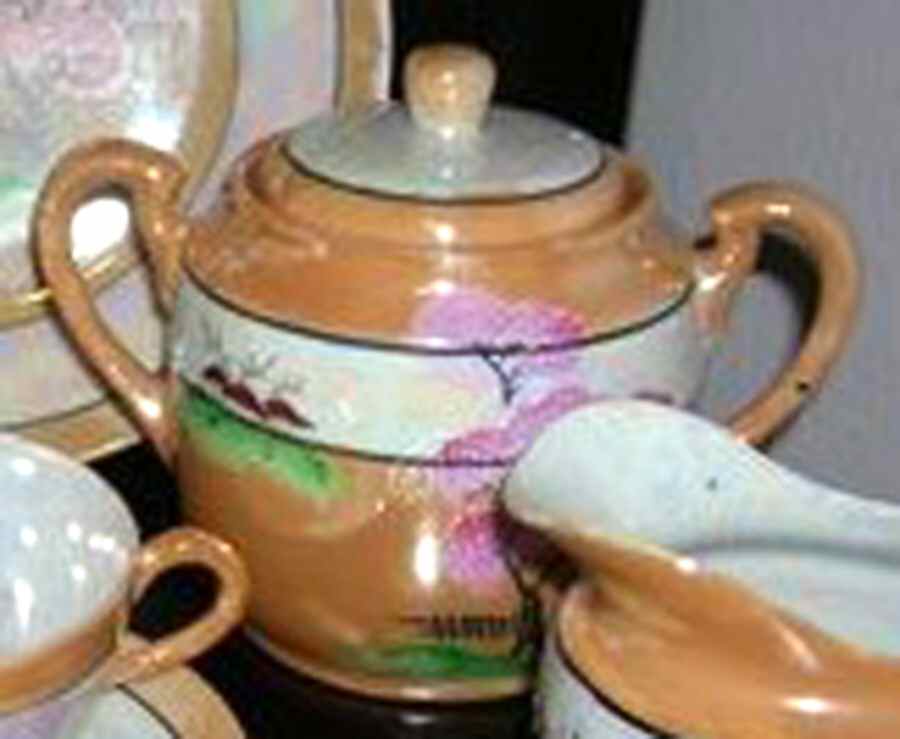 JAP823 Sugar Bowl & Lid by Japan-1
