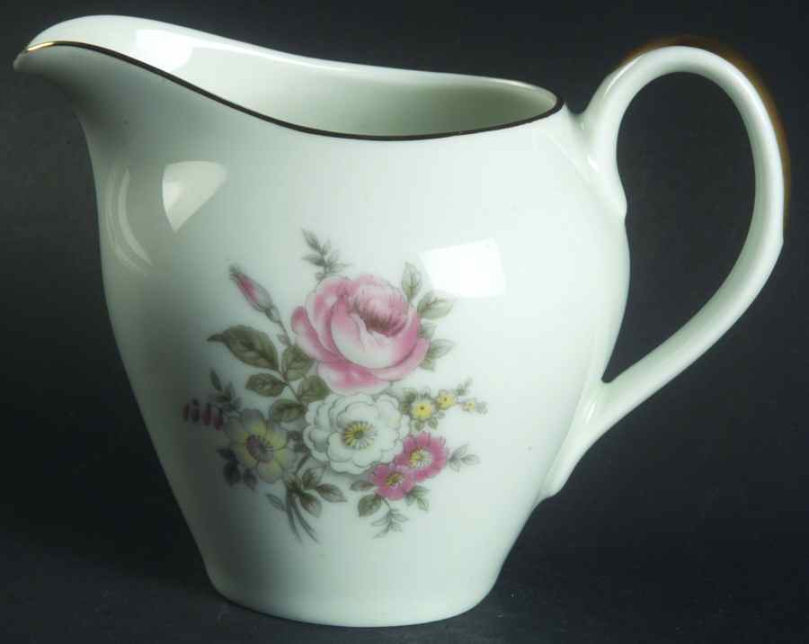 JOH379 Creamer by Johann Haviland-1